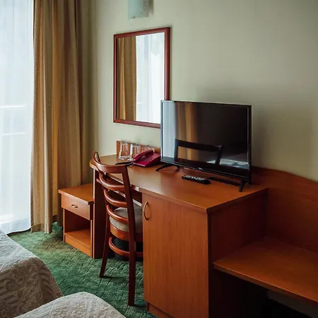 Dionis Hotel 3*