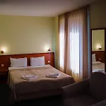 Dionis Hotel