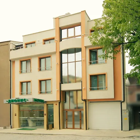 Хотел дионис 3*