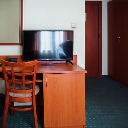 дионис Хотел