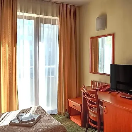 Dionis Hotel